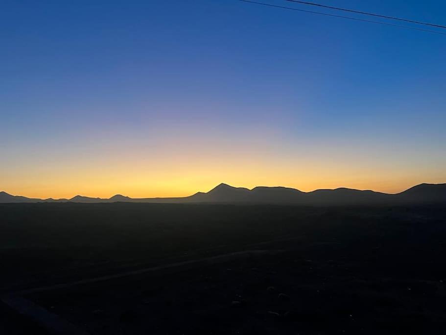 Famara, Apto. En Zona Tranquila A 200M Del Mar. Lägenhet Exteriör bild
