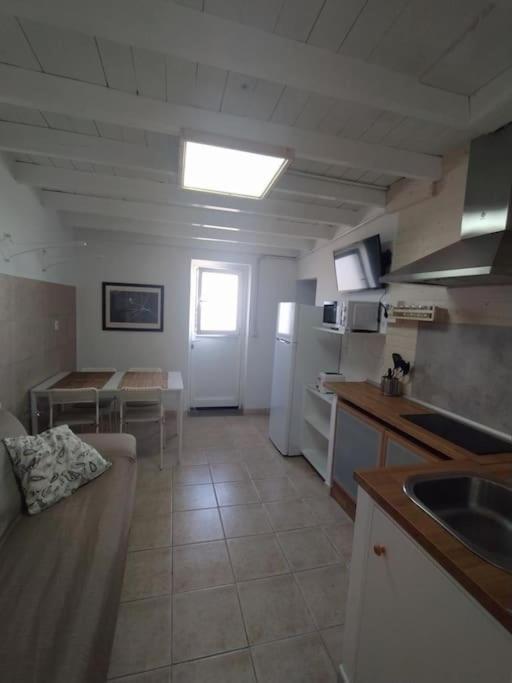 Famara, Apto. En Zona Tranquila A 200M Del Mar. Lägenhet Exteriör bild