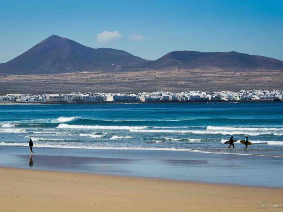 Famara, Apto. En Zona Tranquila A 200M Del Mar. Lägenhet Exteriör bild